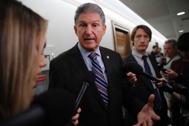 Democrat Senator Manchin Vows to Vote With GOP on Court-packing