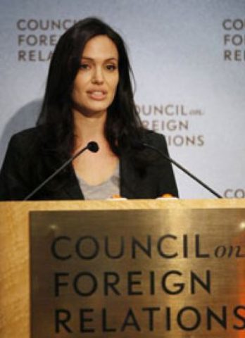 Angelina Jolie Backs International Court