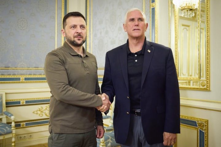 Pence: Trump, DeSantis “Don’t Understand” Ukraine Aid Is in Our “National Interest”