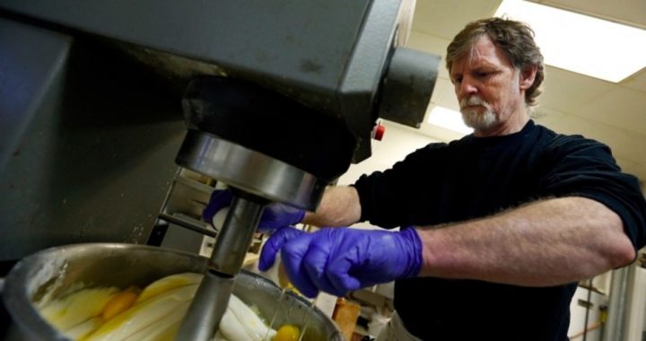 Baker Who Refused Same-sex Couple Must Take Sensitivity Training