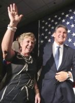 GOP Reaches Out to Democrat Joe Manchin