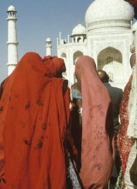 Judge Draws Ire in Suspending Oklahoma Sharia Ban
