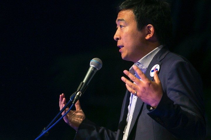 Andrew Yang Caves to the Get-Joe-Rogan Gang