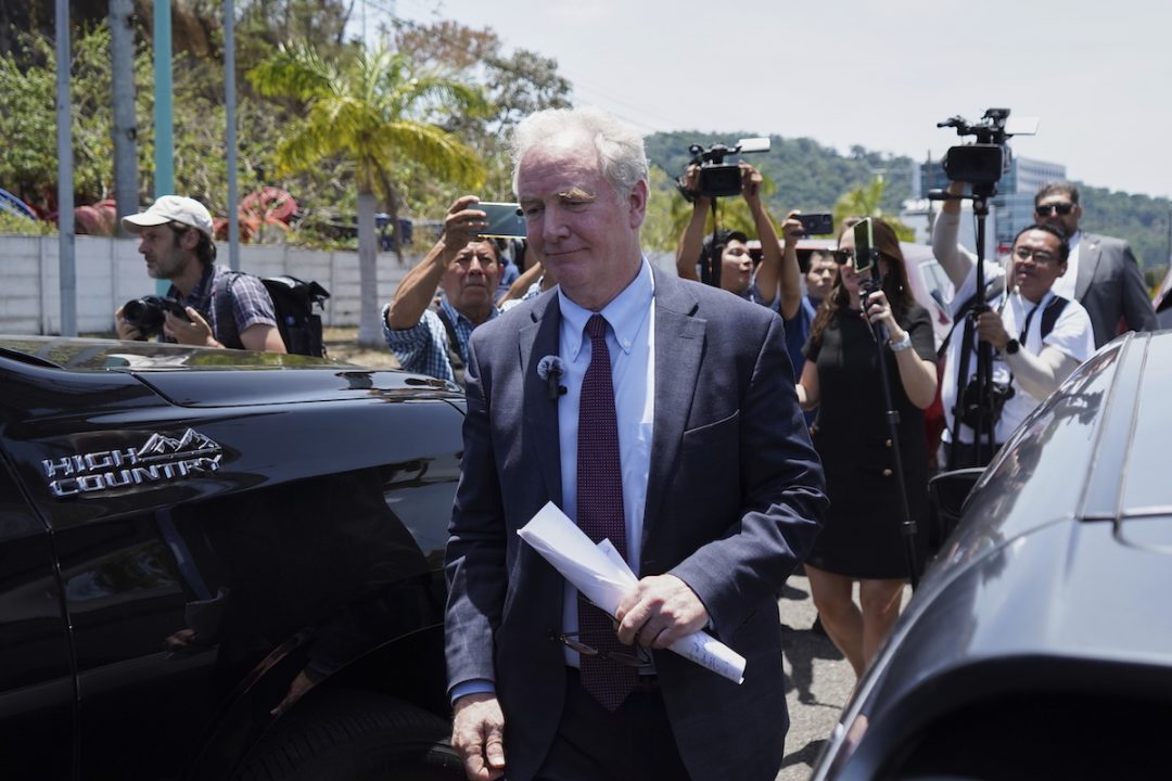 Democrat Senator Heads to El Salvador to Spring Illegal Alien From Terrorist Prison.