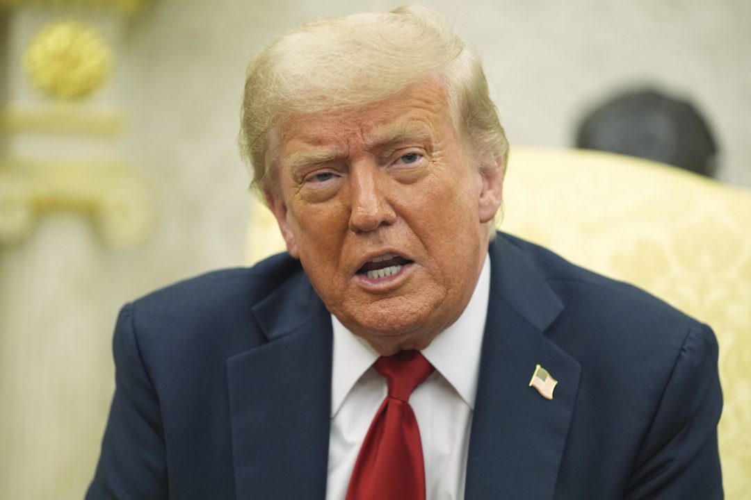 Trump Threatens Russia With Tariffs, Commits to Selling Weapons to NATO to Arm Ukraine