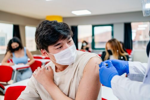 Oxford Study Says Myocarditis and Pericarditis Observed Only in Covid-vaccinated Youths